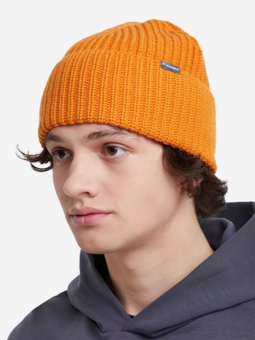 Какая шапка лучше всего подходит к пуховику: ткань, шерсть или синтетика. Из чего шьют зимние шапки?