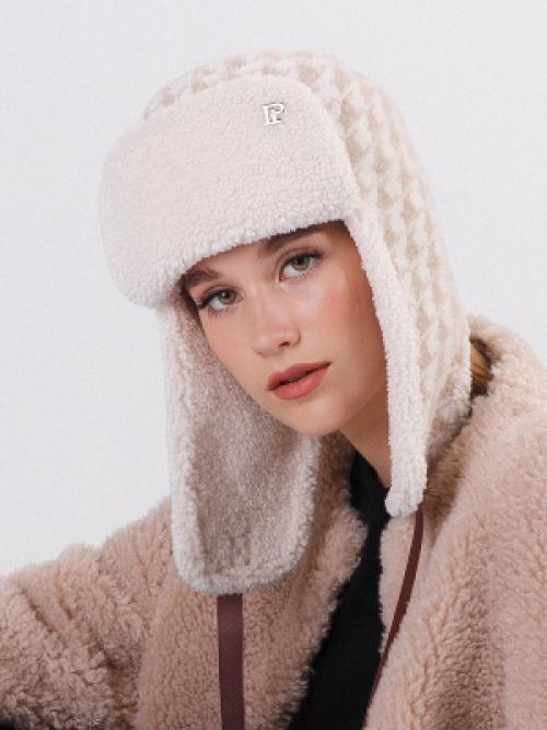 Как подобрать шапку к пальто: советы для женщин 50+ 03 Как подобрать шапку к пальто: советы для женщин 50+ 03