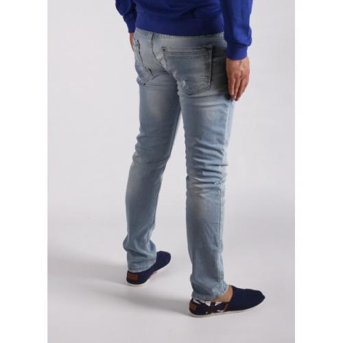 Можно ли носить светлые джинсы зимой мужчинам. Разновидности светлых джинсов мужских, и правильное составление имиджа