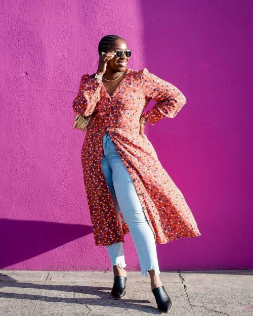 Как носить платье поверх брюк. Как подружить необычный дуэт сезона «платье + брюки» – советы стилиста