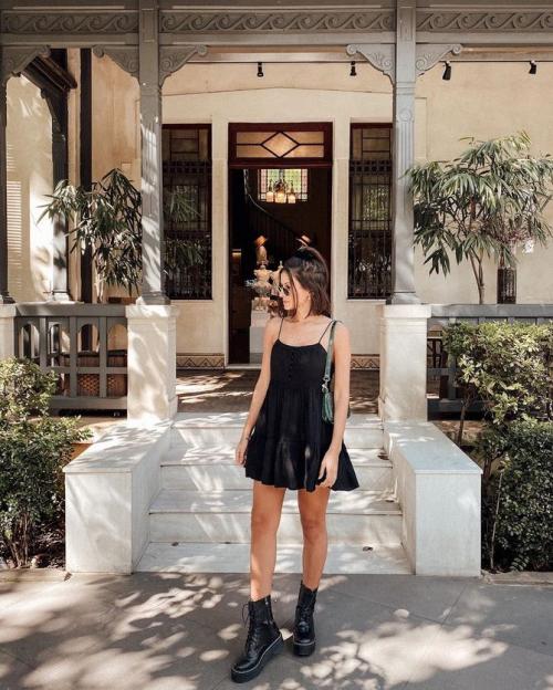 Кому не идут грубые ботинки. Рок-звезда: 39 изящных способов носить грубые ботинки в 2022-2023 году