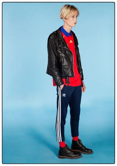 Как носить носки с короткими джинсами. Как носить носки с укороченными брюками?