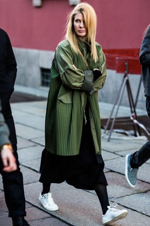 Как носить носки с короткими джинсами. Как носить носки с укороченными брюками?