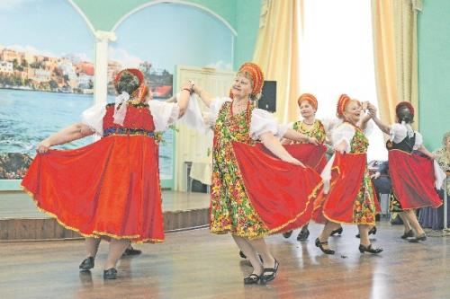 Центр досуга пожилых людей. Активной жизни возраст не помеха!