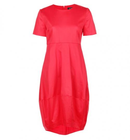 Как выбрать платье в зависимости от типа фигуры. Как выбрать платье по фигуре: основные модели платья и их «магические» свойства