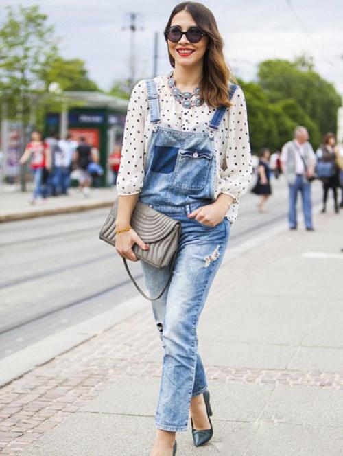 Джинсовая одежда в гардеробе женщины 40 лет. Джинсовые вещи для женщин после 40 лет