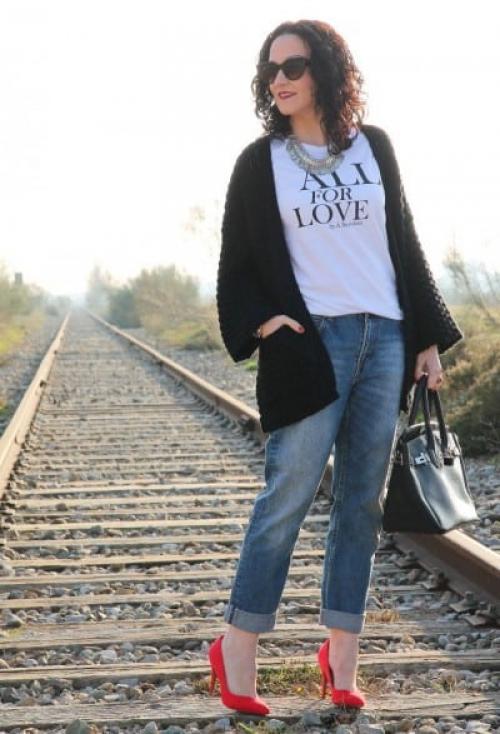 Джинсовая одежда в гардеробе женщины 40 лет. Джинсовые вещи для женщин после 40 лет