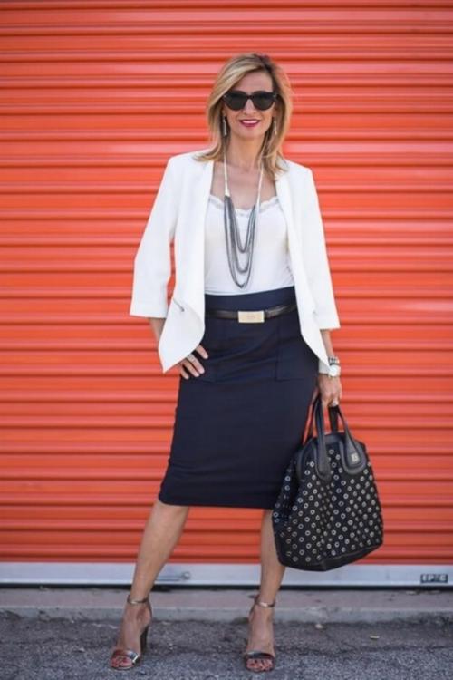 ДЖИНСЫ для женщин 45+. Что должно быть в гардеробе у каждой