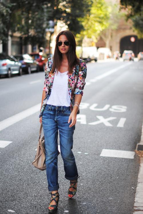 Что надеть с джинсами женщине 40-50 лет. Джинсовые вещи в повседневных комплектах 12 Что надеть с джинсами женщине 40-50 лет. Джинсовые вещи в повседневных комплектах 12