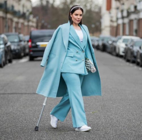 Мода для женщин за 40 лет в 2022 году на весну-лето. Мода для полных женщин за 40 лет в 2022 году 03 Мода для женщин за 40 лет в 2022 году на весну-лето. Мода для полных женщин за 40 лет в 2022 году 03