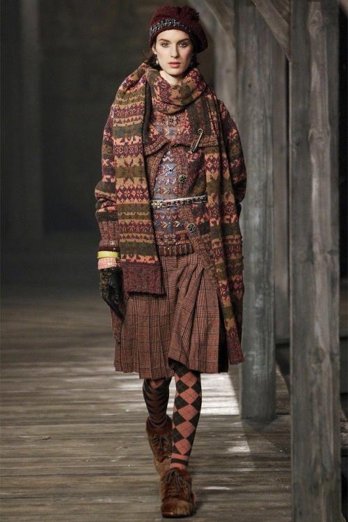 Какие материалы и ткани лучше всего подходят для осеннего бохо-образа. Любительницам стиля бохо: что и как носить осенью