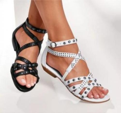 Как выбрать идеальную обувь под любой наряд. Базовая обувь, которая должна быть в женском гардеробе