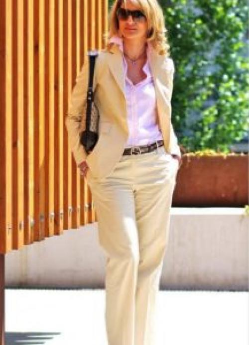 Гардероб для женщины 40 лет. Повседневная одежда для женщин 40 лет: как выбрать+100 фото