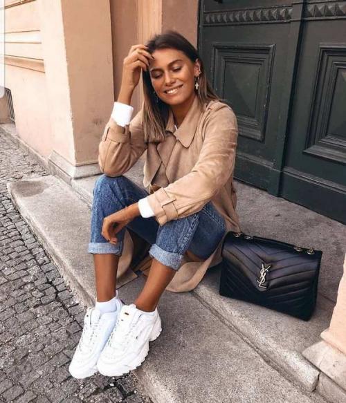 Как носить джинсы женщинам после 40 лет. Правильно выбираем модель 15