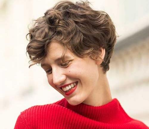 Как подобрать идеальную стрижку для кудрявых волос любой длины: лучшие варианты 05 Как подобрать идеальную стрижку для кудрявых волос любой длины: лучшие варианты 05