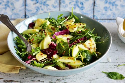 Какие рецепты с зелёными листовыми овощами самые вкусные и полезные. 20 зеленых салатов, которые разнообразят твой рацион