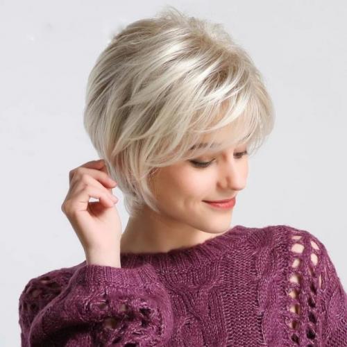 Стрижки на вьющиеся волосы и круглое лицо 2020. Актуальные короткие стрижки для круглого лица – фото