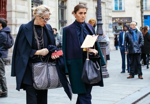 Базовый джинсовый гардероб для женщин после 40 лет. Джинсовый стиль лета для женщин 40-50 лет: 20 комфортных и модных образов 15 Базовый джинсовый гардероб для женщин после 40 лет. Джинсовый стиль лета для женщин 40-50 лет: 20 комфортных и модных образов 15