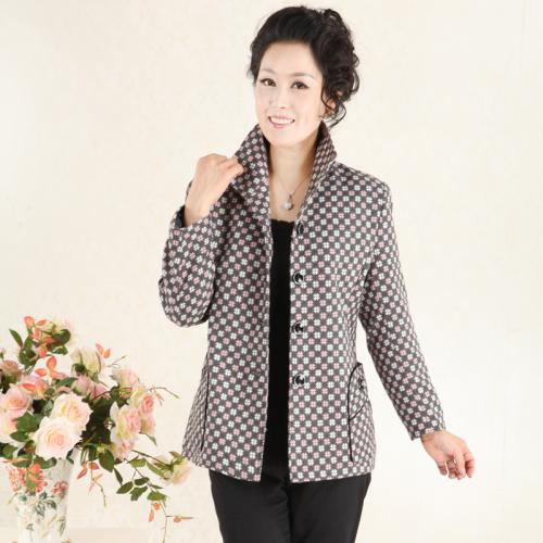 Повседневные оригинальные образы для женщин 40 лет. Базовый гардероб