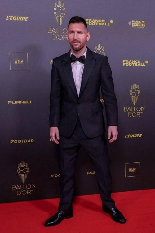 Месси прическа 2019: как выглядит идеальный стиль 16 Месси прическа 2019: как выглядит идеальный стиль 16