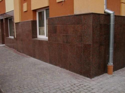 Как обеспечить защиту фундамента от влаги и коррозии с помощью плитки для облицовки