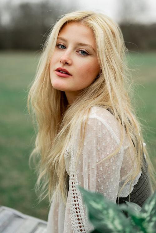 Какие типы волос подходят для покраски в блондинку